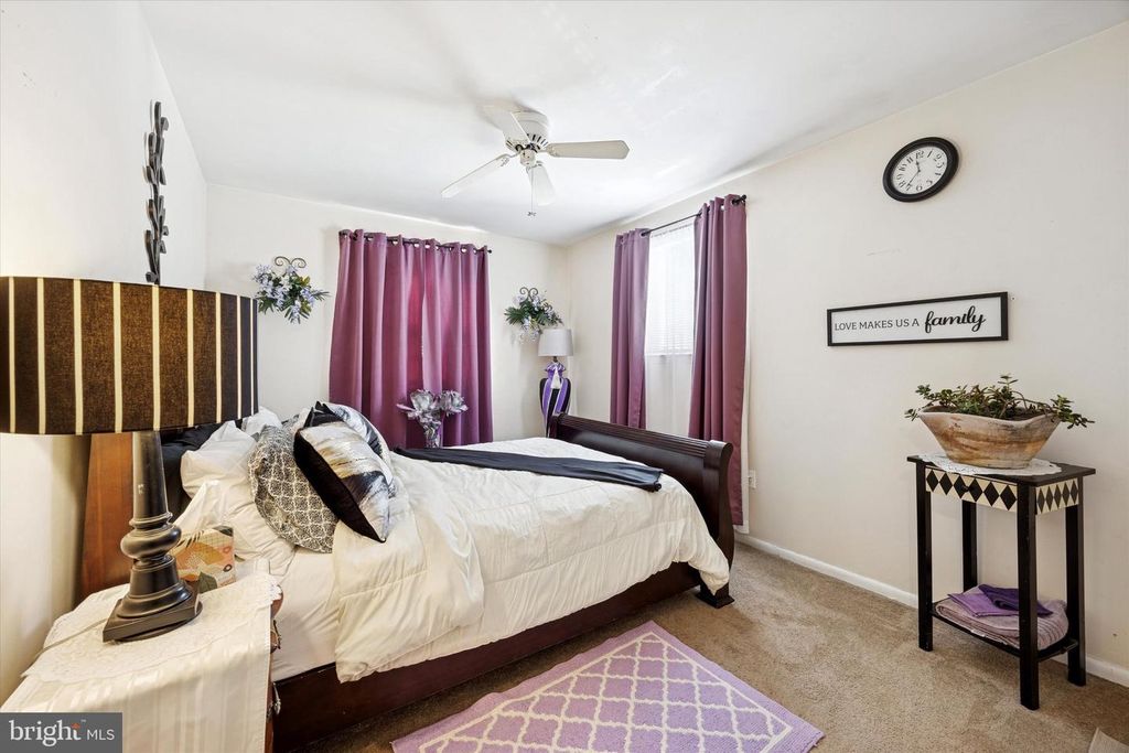 Image 17 of property listing at 2608 ERIAL RD, Blackwood, NJ 08012