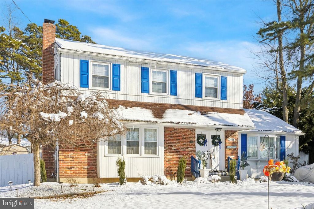 Image 2 of property listing at 2608 ERIAL RD, Blackwood, NJ 08012