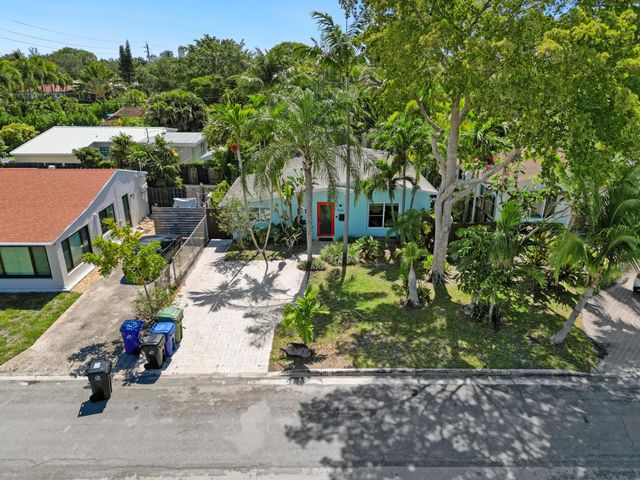 1636 NE 17th Terrace, Fort Lauderdale, FL 33305