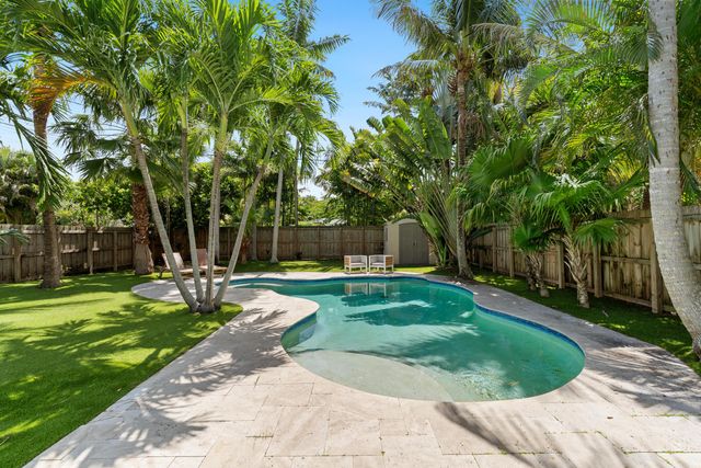 1636 NE 17th Terrace, Fort Lauderdale, FL 33305