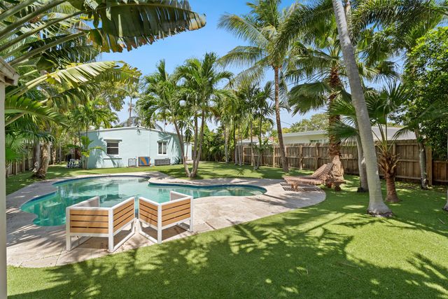 1636 NE 17th Terrace, Fort Lauderdale, FL 33305