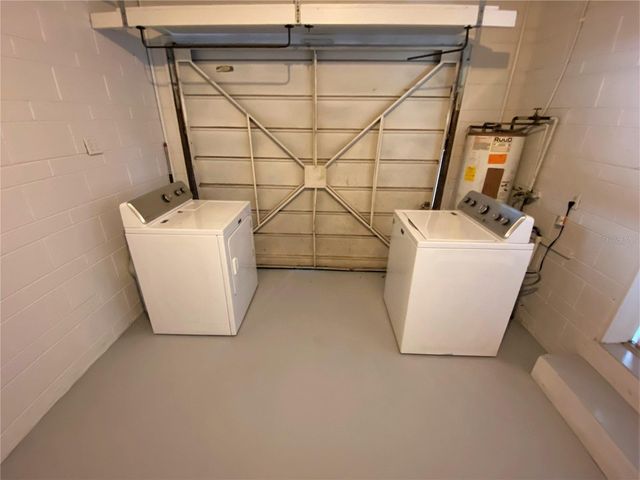 256 E CRYSTAL LAKE STREET, Orlando, FL 32806