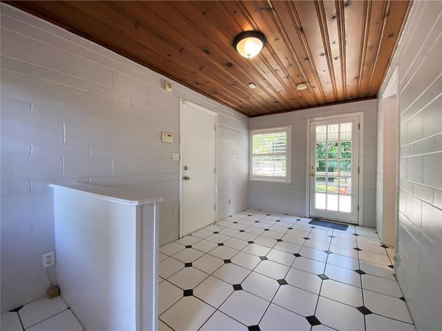 256 E CRYSTAL LAKE STREET, Orlando, FL 32806