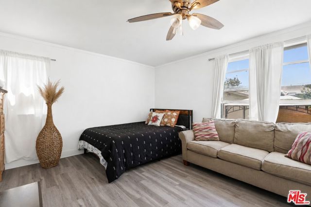1030 W 20th Street, Los Angeles, CA 90007