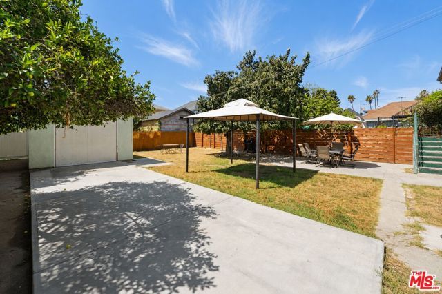 1030 W 20th Street, Los Angeles, CA 90007