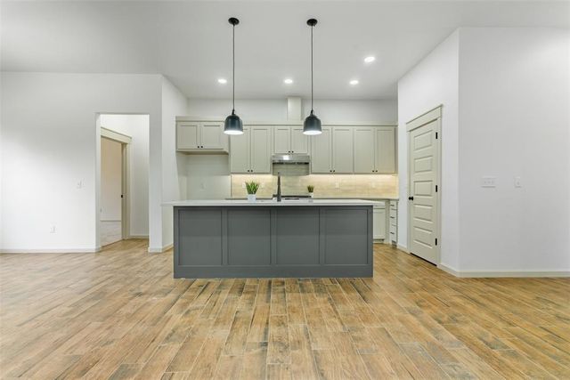 1328 Cedar Circle, Harrah, OK 73045