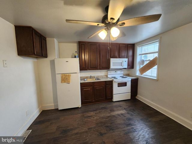 1213 E LANVALE ST, Baltimore, MD 21202