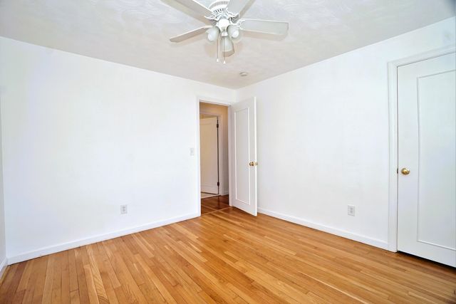 18 Barron Avenue, Salem, NH 03079