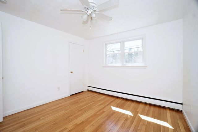 18 Barron Avenue, Salem, NH 03079