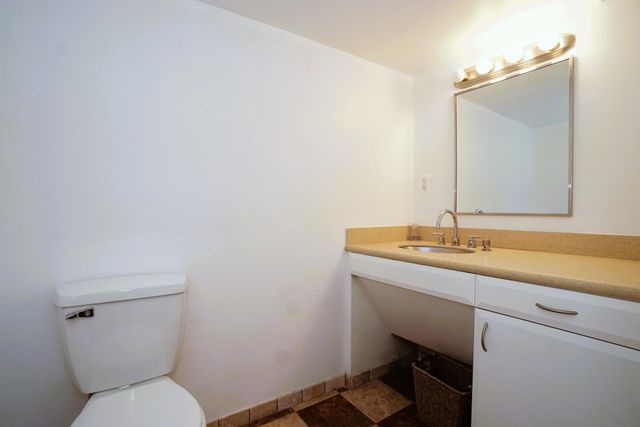 18 Barron Avenue, Salem, NH 03079