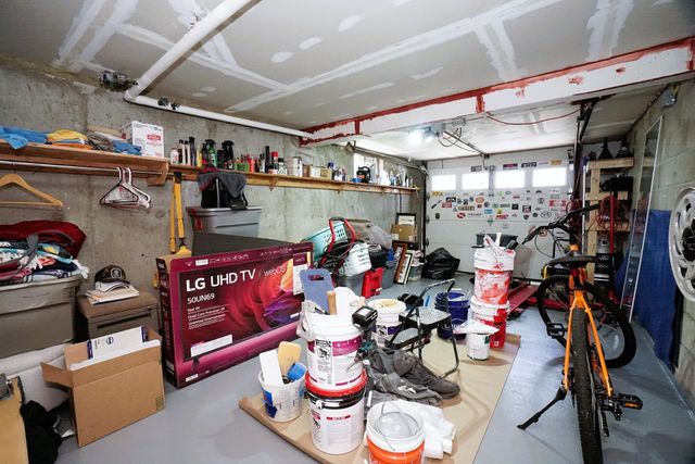 18 Barron Avenue, Salem, NH 03079