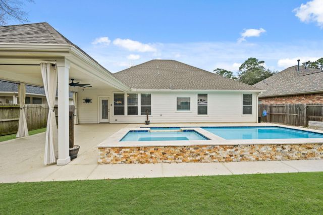 12206 Crescent Mountain Lane, Humble, TX 77346