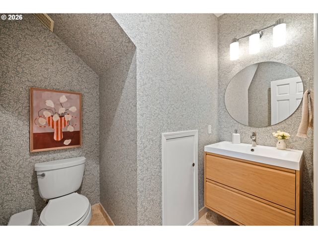 1819 4TH Ave, West Linn, OR 97068