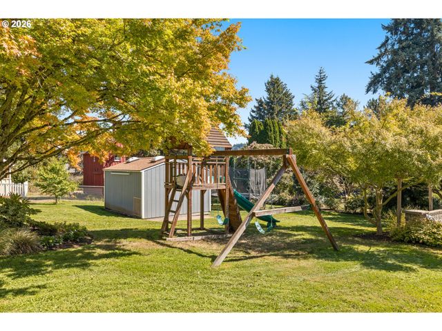 1819 4TH Ave, West Linn, OR 97068