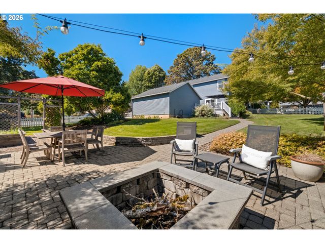 1819 4TH Ave, West Linn, OR 97068