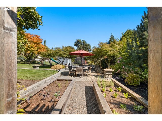 1819 4TH Ave, West Linn, OR 97068