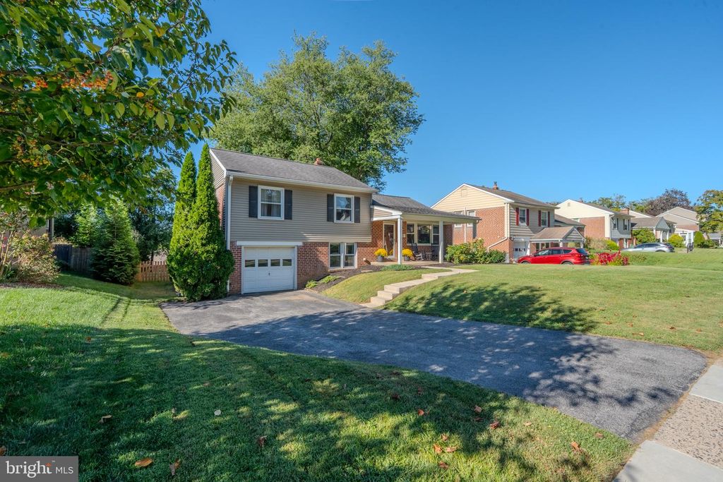 720 WISTERIA DR, NEWTOWN SQUARE, PA 19073 — photo 3