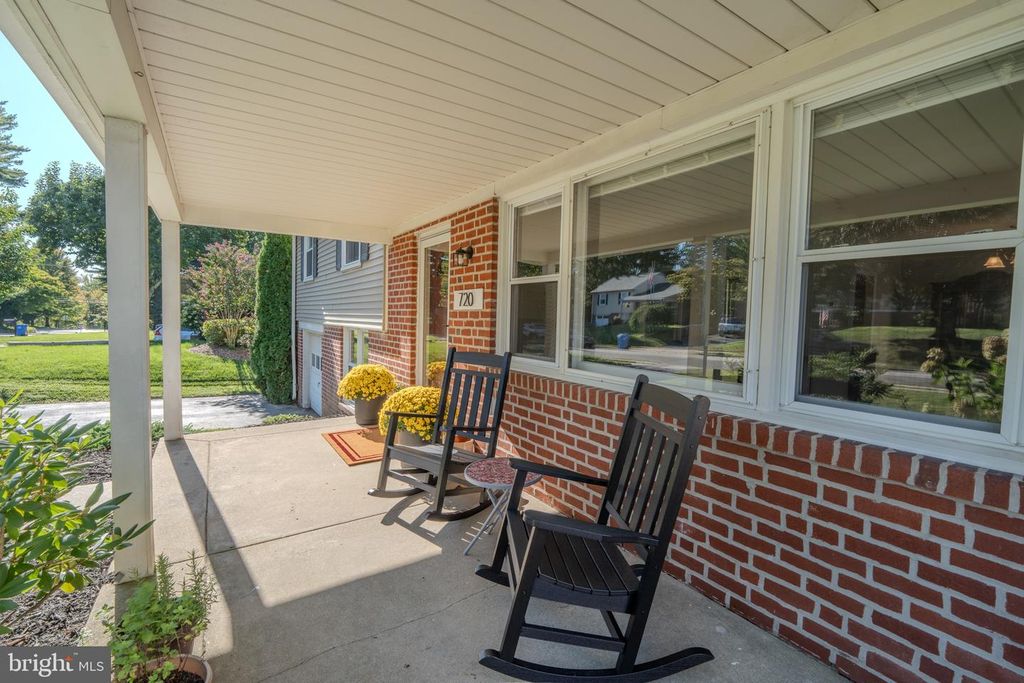 720 WISTERIA DR, NEWTOWN SQUARE, PA 19073 — photo 5