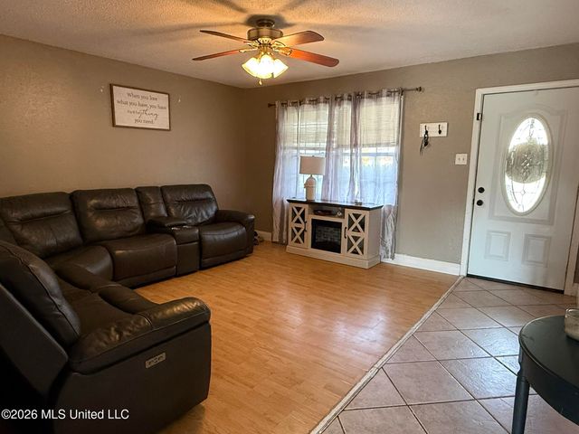 619 Dina Drive, D'iberville, MS 39540