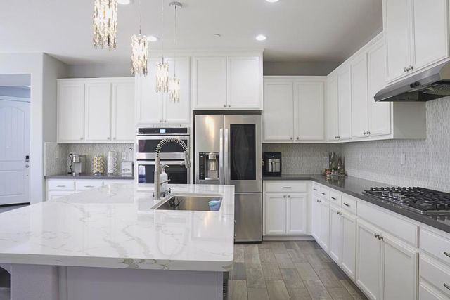 1515 Goldenstar Court, Hollister, CA 95023