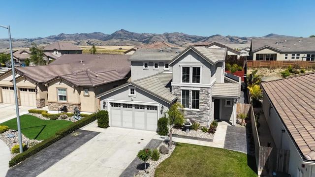 1515 Goldenstar Court, Hollister, CA 95023