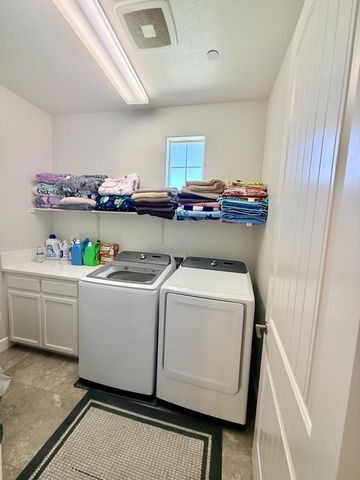 1515 Goldenstar Court, Hollister, CA 95023