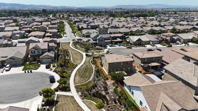 1515 Goldenstar Court, Hollister, CA 95023