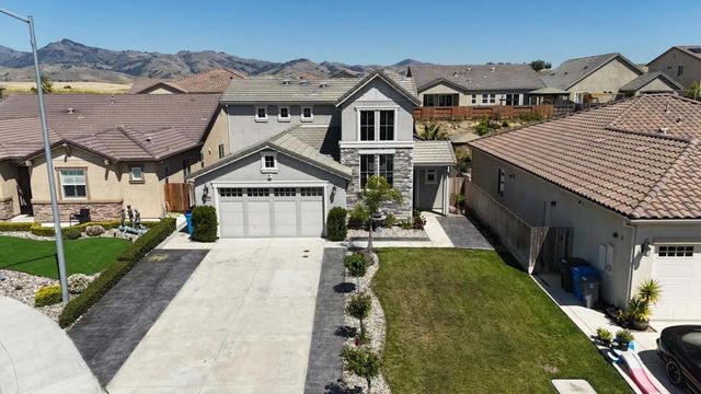 1515 Goldenstar Court, Hollister, CA 95023