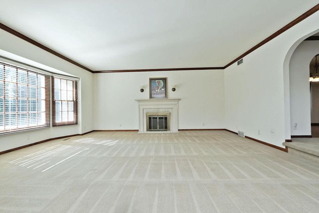 10818 86th PLACE, Kenosha, WI 53158