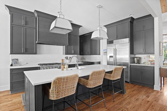 1588 Eastwood Dr, Brentwood, TN 37027