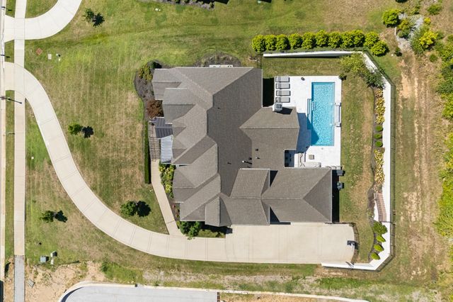 1588 Eastwood Dr, Brentwood, TN 37027