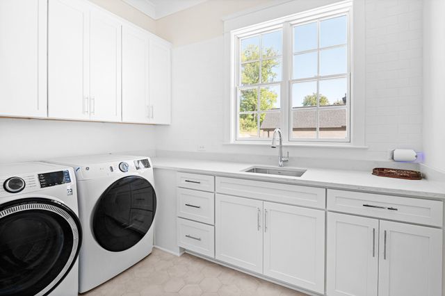 1588 Eastwood Dr, Brentwood, TN 37027