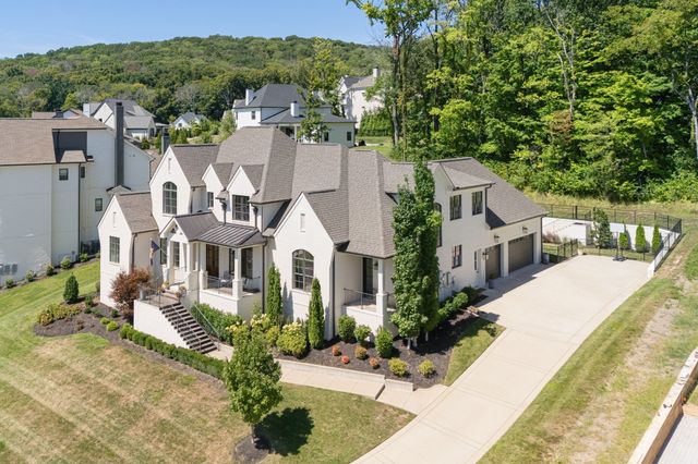 1588 Eastwood Dr, Brentwood, TN 37027