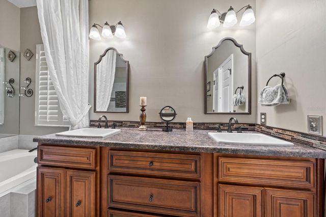 1275 DARTFORD DRIVE, Tarpon Springs, FL 34688