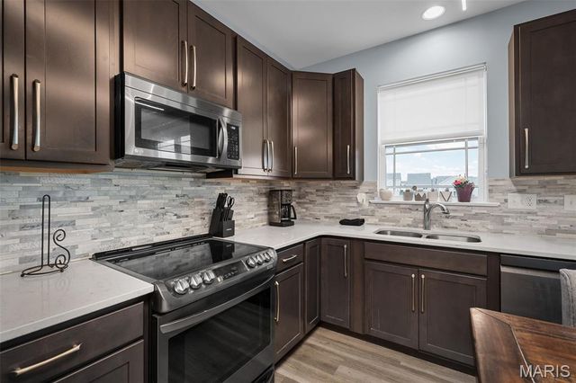 434 Copperfield Court, St Charles, MO 63301