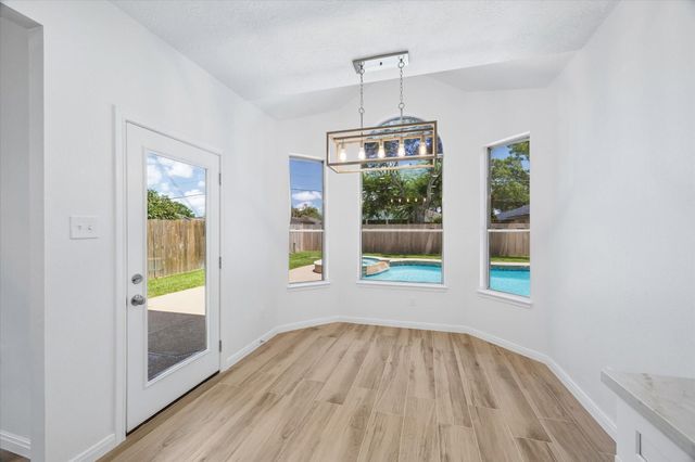 4503 Sugar Bars Drive, Friendswood, TX 77546