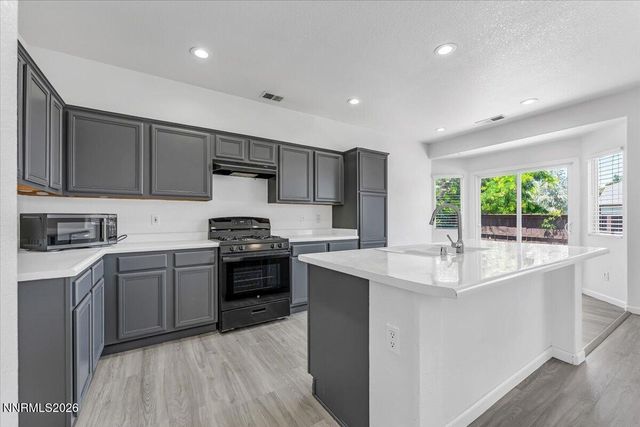 1196 Glendora Lane, Sparks, NV 89436