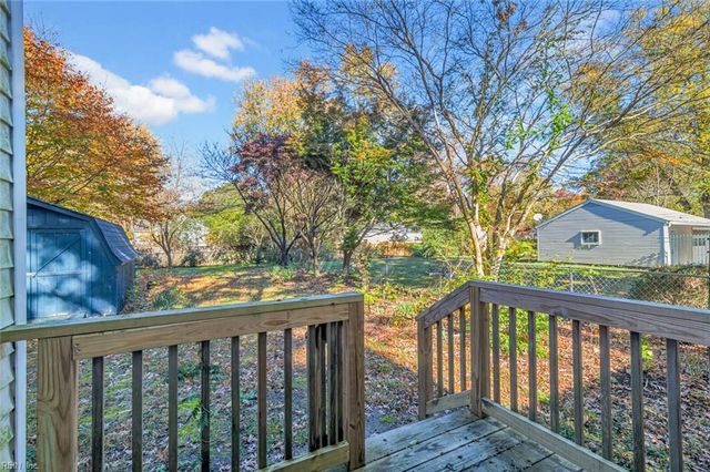 621 72nd ST, Newport News, VA 23605