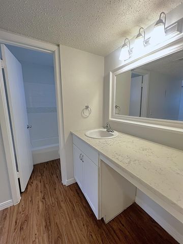 2602 Penny LN 101, Austin, TX 78757