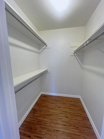 2602 Penny LN 101, Austin, TX 78757