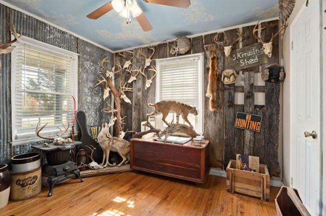 13400 Old Kentucky Rd, Walling, TN 38587