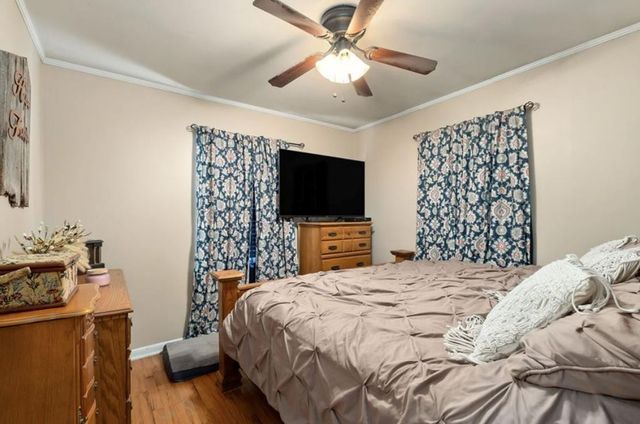 13400 Old Kentucky Rd, Walling, TN 38587