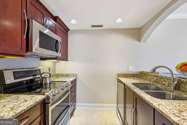 3481 Lakeside Drive NE 2203, Atlanta, GA 30326