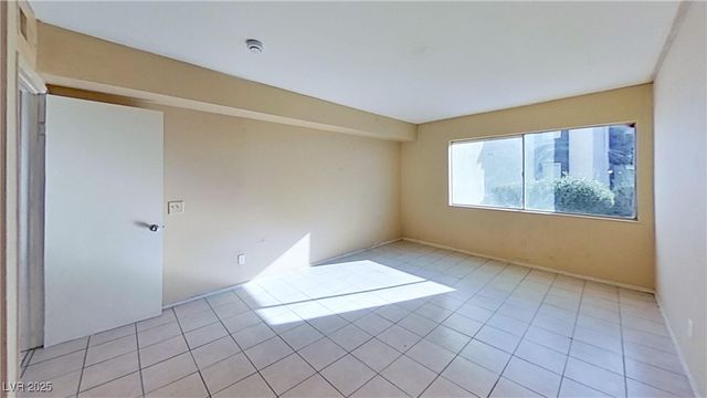 1405 Vegas Valley Drive 103, Las Vegas, NV 89169
