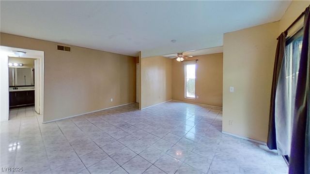 1405 Vegas Valley Drive 103, Las Vegas, NV 89169