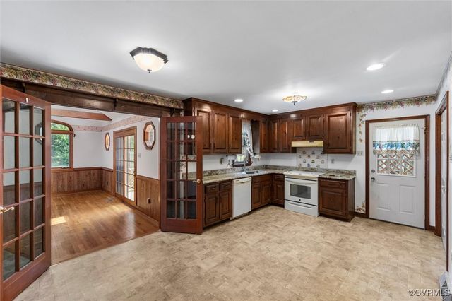 10170 Suzanne Dr, Mechanicsville, VA 23116