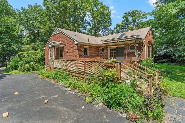 10170 Suzanne Dr, Mechanicsville, VA 23116