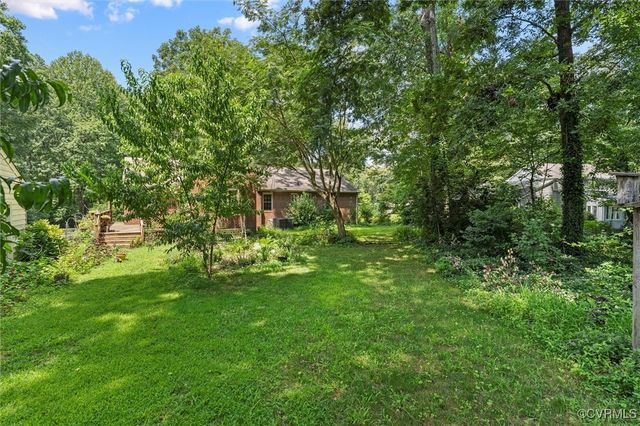 10170 Suzanne Dr, Mechanicsville, VA 23116