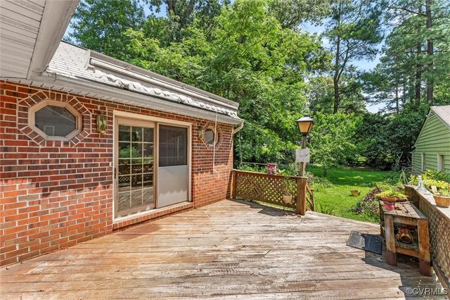 10170 Suzanne Dr, Mechanicsville, VA 23116