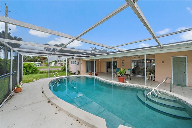 2733 BOTANY AVENUE, Sarasota, FL 34239